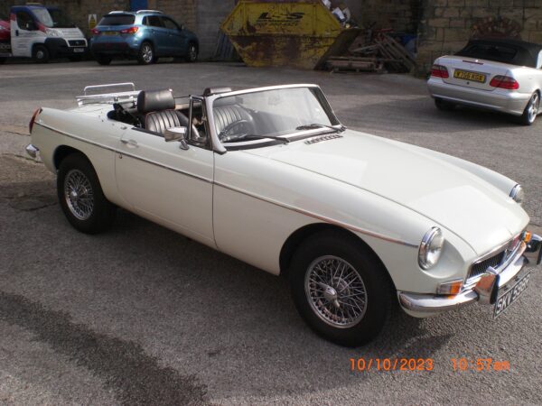 MGB Roadster in White (Immaculate)
